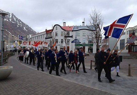 1. maí hátíðarhöldin á Ísafirði og Suðureyri