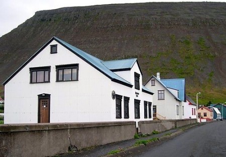 Takmörkuð opnun á Patreksfirði