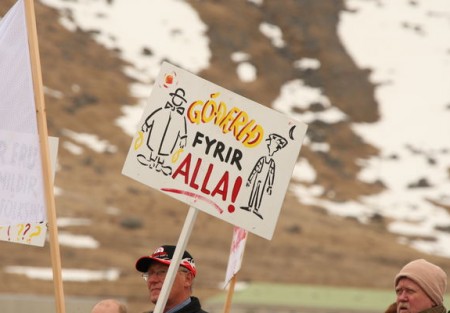 Kjarasamningarnir halda - SA nýtti sér ekki uppsagnarákvæði